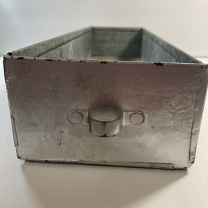 Vintage Galvanized Metal Toolbox Tote Carrier Planter Farm Industrial Decor